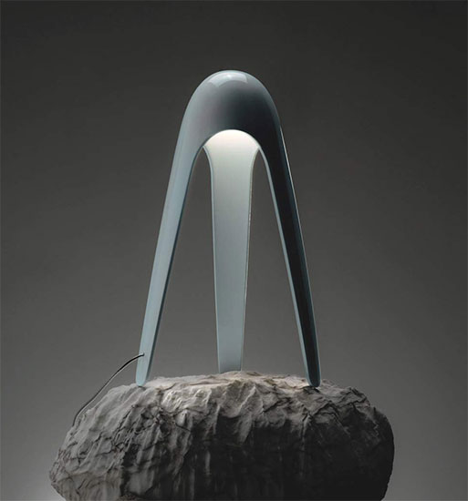 LED-Tischlampe "Cyborg", Version in alufarben - Design Karim Rashid von Martinelli Luce