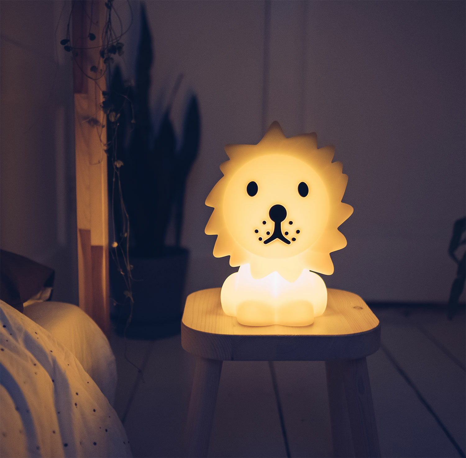 Kabelloses LED-Nachtlicht "Lion", dimmbar von Mr. Maria