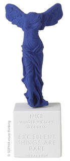 Skulptur "Nike von Samothrake blau"