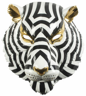 Wandobjekt "Tiger Mask Black and Gold", Porzellan
