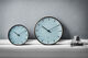 Wanduhr "City Hall Royal" (kleine Version, Ø 21 cm) von Arne Jacobsen