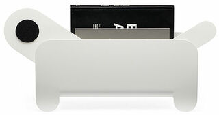 Zeitschriftenhalter "Paper Pet", Version in Weiß von Frederik Roijé Design